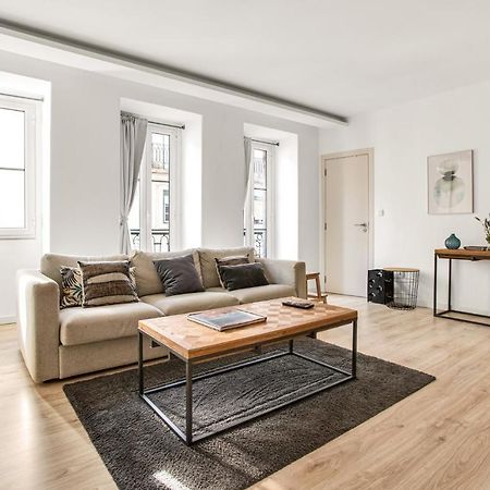 Modern 2 Bedroom Apartment In Estrela With Outside Terrace! Amazing For Families, Couples, Friends リスボン エクステリア 写真
