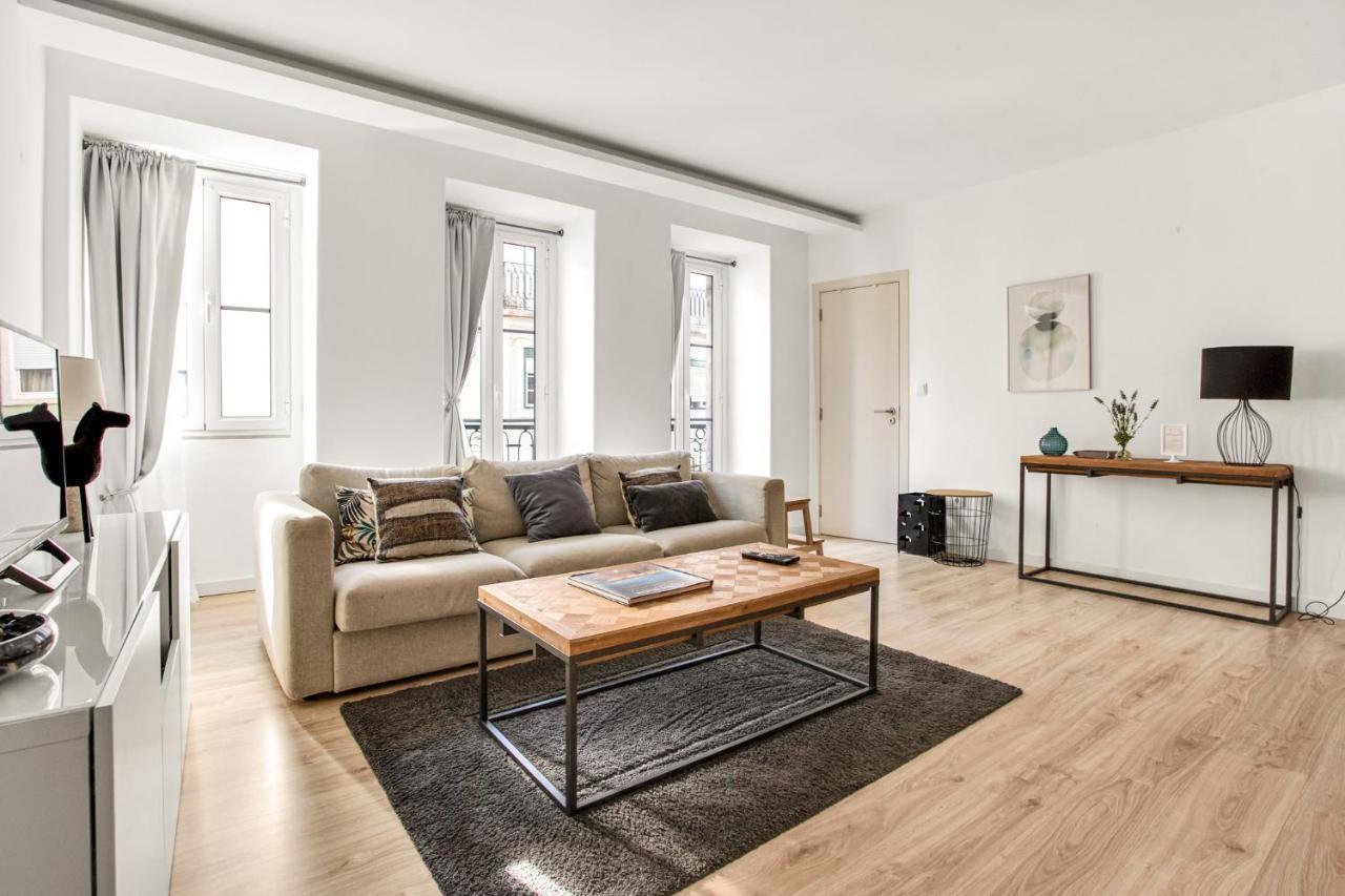 Modern 2 Bedroom Apartment In Estrela With Outside Terrace! Amazing For Families, Couples, Friends リスボン エクステリア 写真