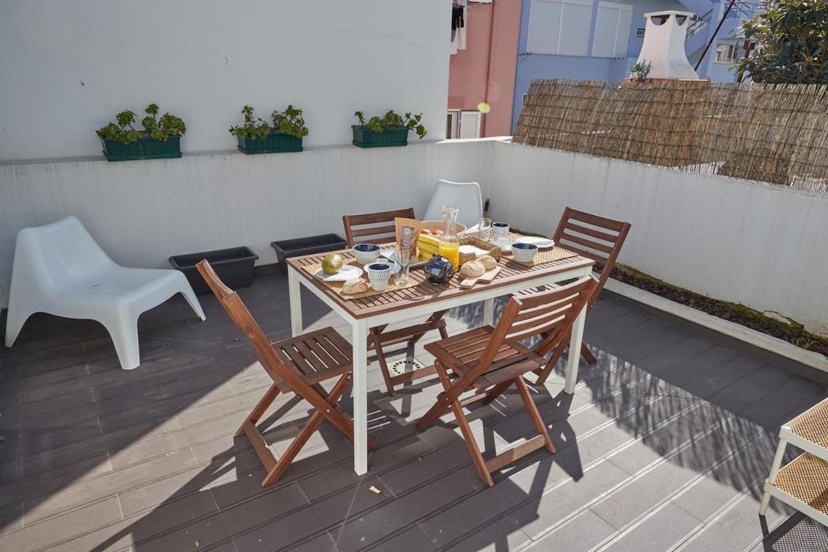 Modern 2 Bedroom Apartment In Estrela With Outside Terrace! Amazing For Families, Couples, Friends リスボン エクステリア 写真